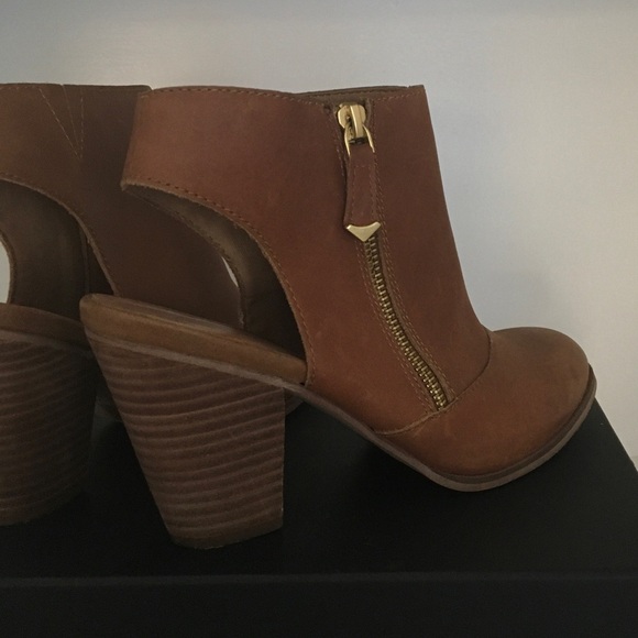 Aldo Brown Heeled Sandal - Picture 2 of 8